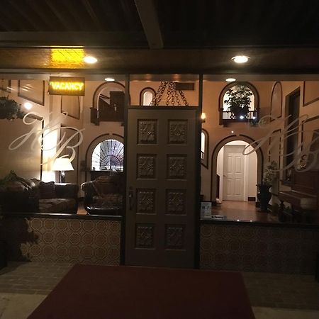 Hotel Burgess Reedley Eksteriør billede